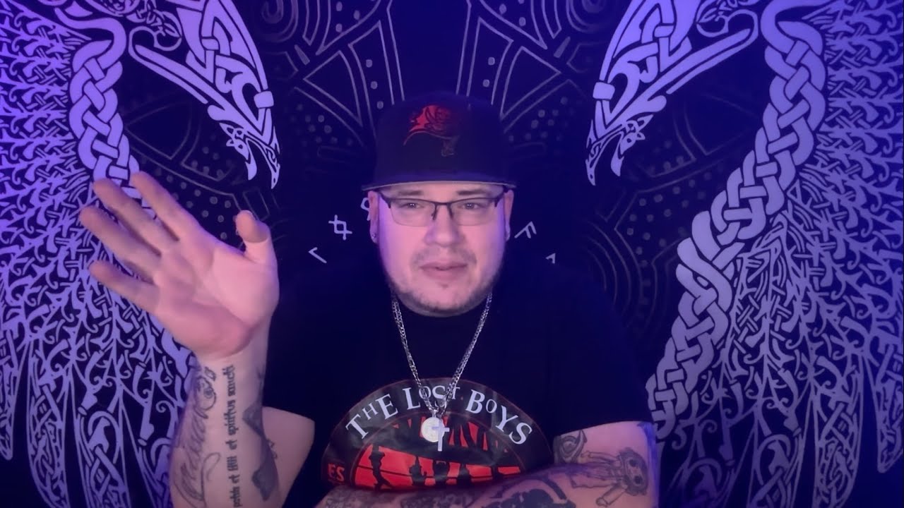 ВОДОЛЕЙ ♒️ &laquo;Я этого не ожидал...&raquo; Гадание на Таро на любовь в октябре