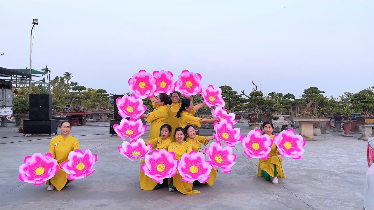 Trẩy hội xuân | CLB Dân Vũ Trung Sơn, Hải Phòng