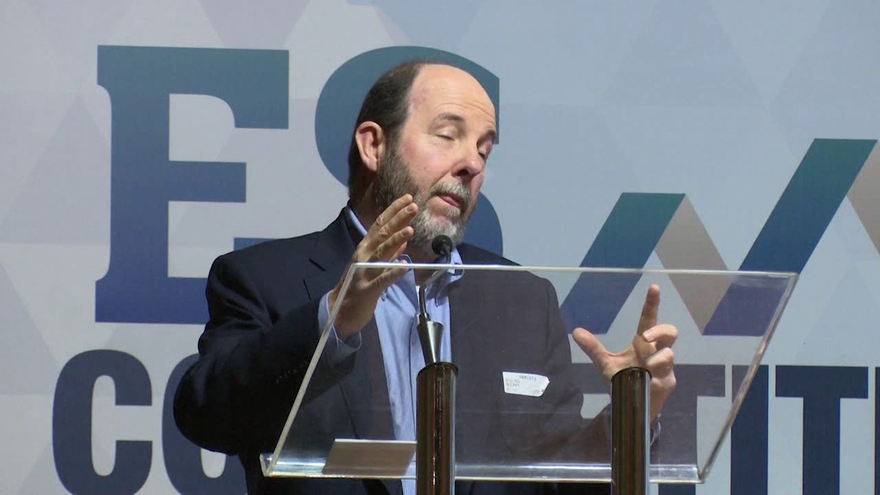 ES Competitivo: Arm&iacute;nio Fraga
