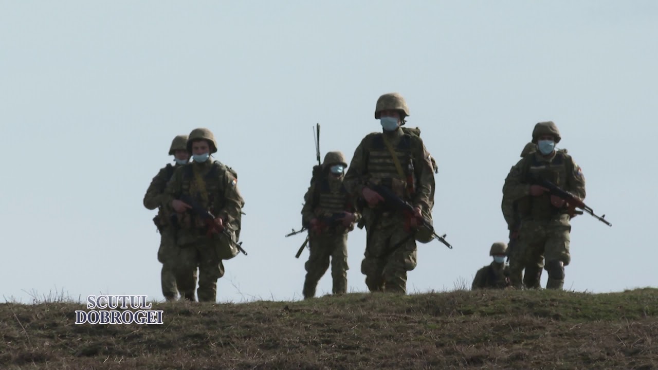 Instruirea noilor recruţi în specialitatea infanterie marină