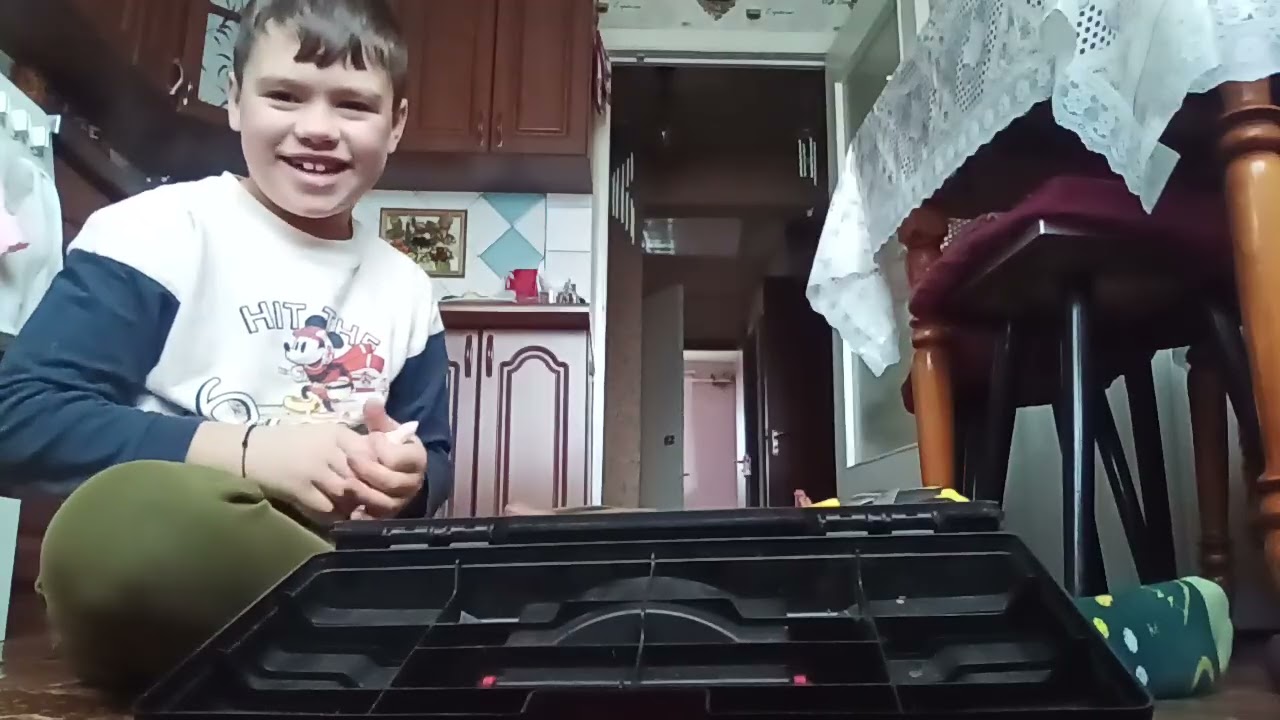 Що всередині попера. Поплавок рибалка попер з грузиком