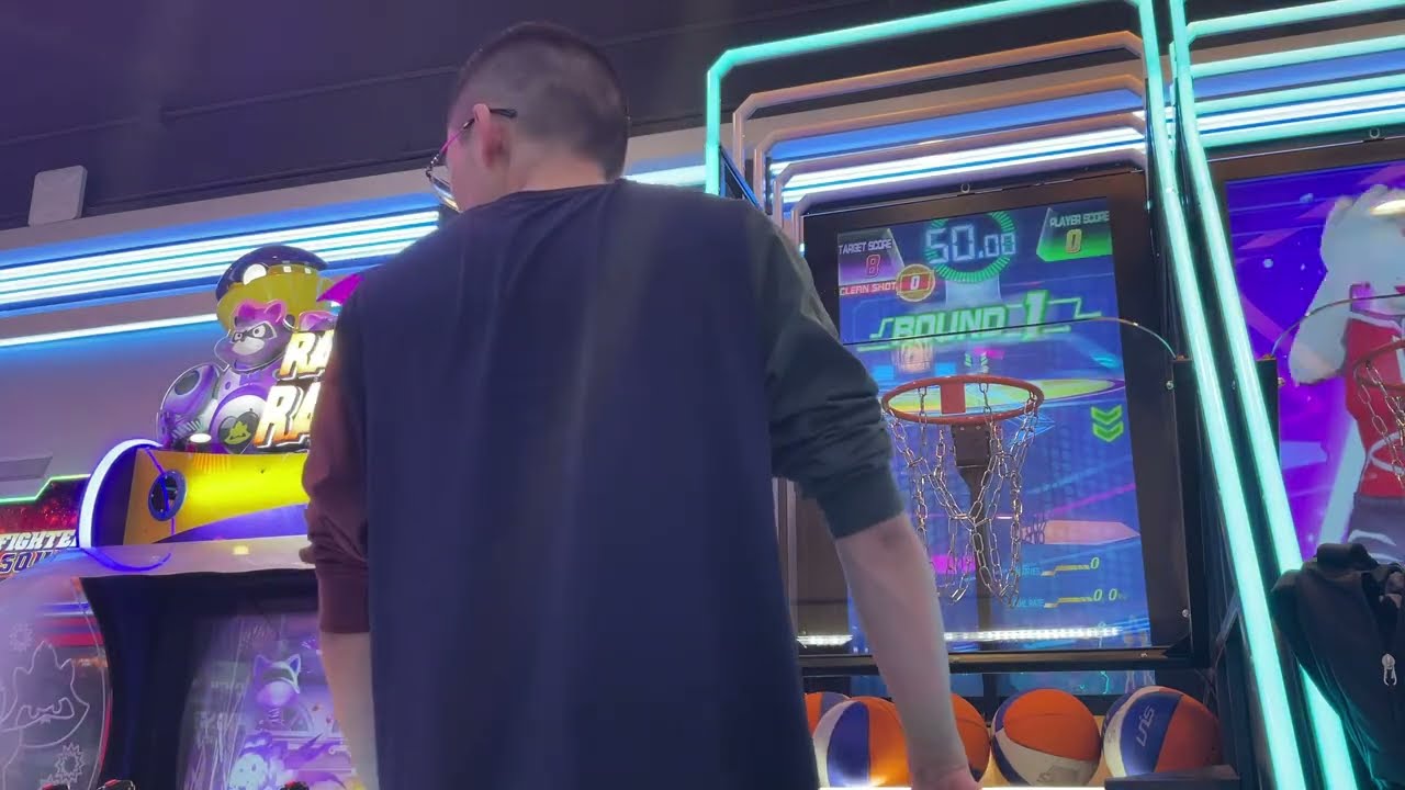 Kai Tak Malls 2 JPG, Storm Shot 3, 7 hard rubber balls 4720 points (easy mode)