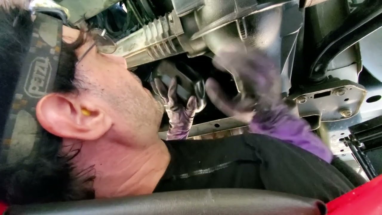 Jeep Commander 4.7l V8 2005-2010 OilPan Removal