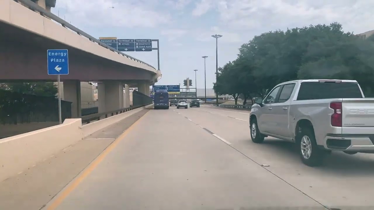 DFW Airport / Drive through