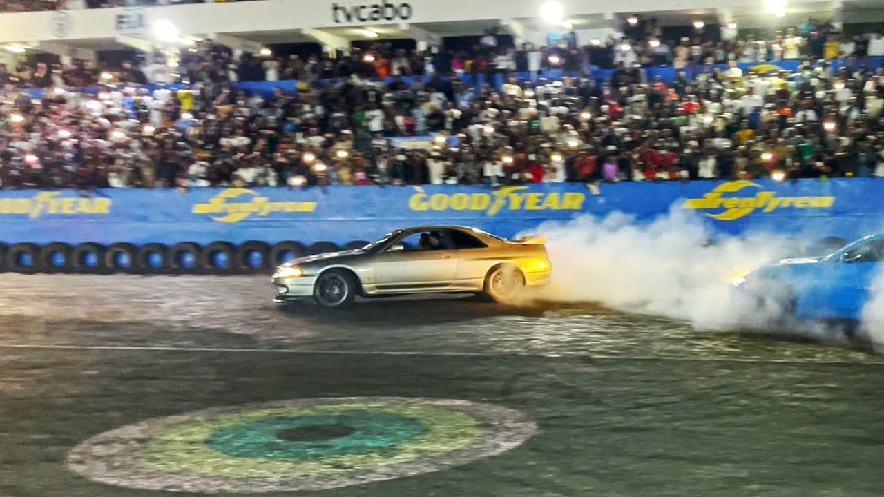 ALGUMA VEZ VISTE UM GTR FAZER SPINNING? GTR R33 LEGITIMO FAZENDO DONUTS!!