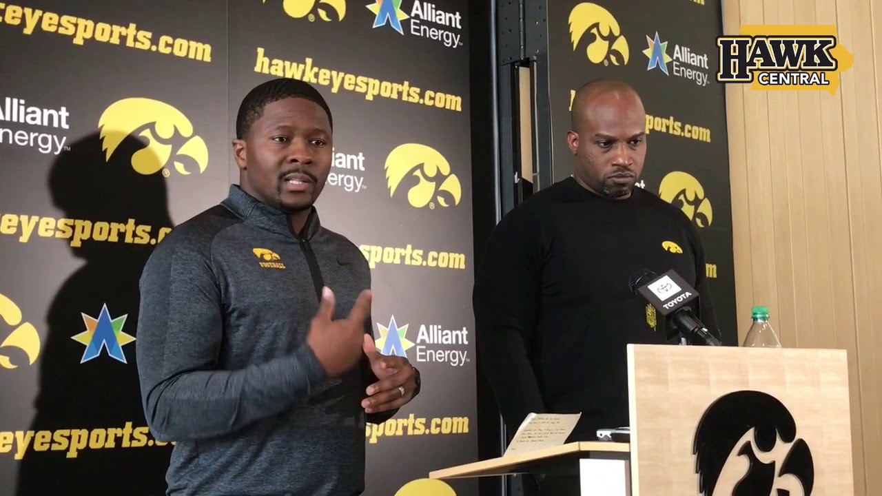 Iowa RB coach Derrick Foster on Iowa's running game, Tyler Goodson's growth (10.29.19)