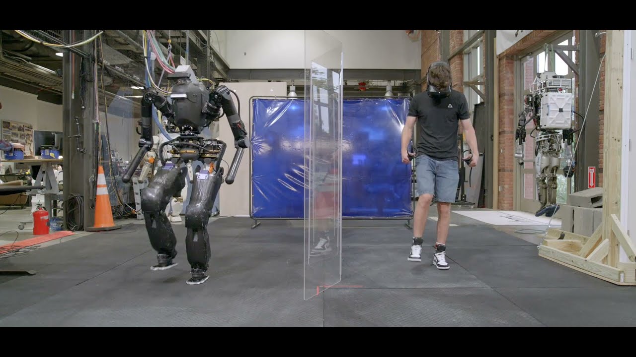 Anticipatory and Adaptive Footstep Streaming for Teleoperated Bipedal Robots
