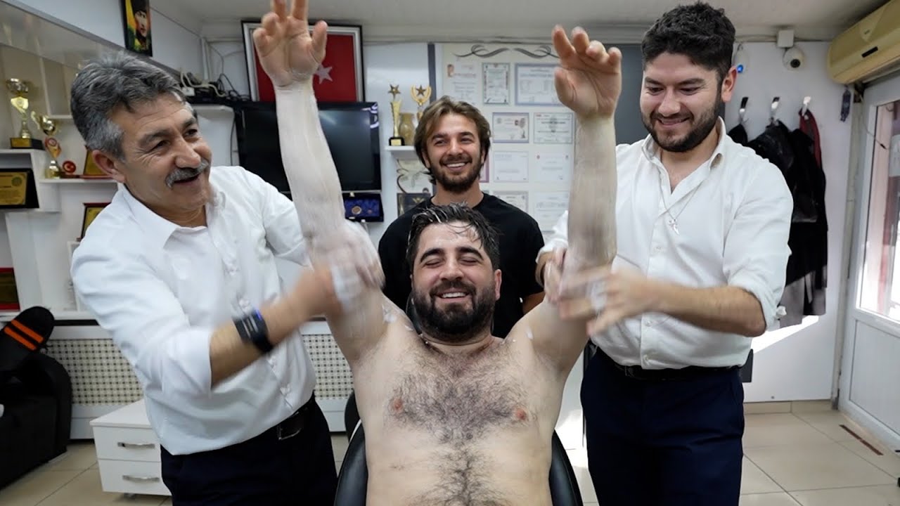 ÜNLÜ ASMR BERBERİ KAFALAR’I RAHATLATTI!