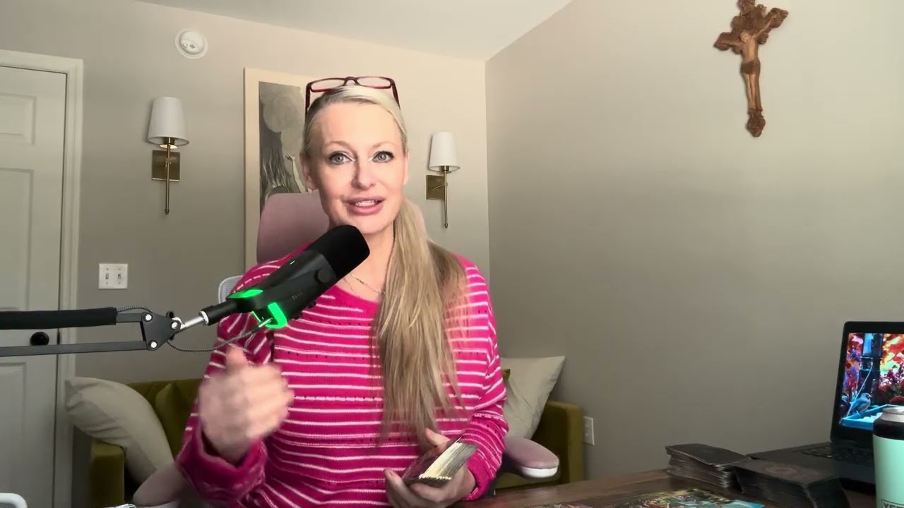 Потеря работы и страх, когда ты поднимаешься выше всех. Я выдержал #таро #духовность #карма #поте...