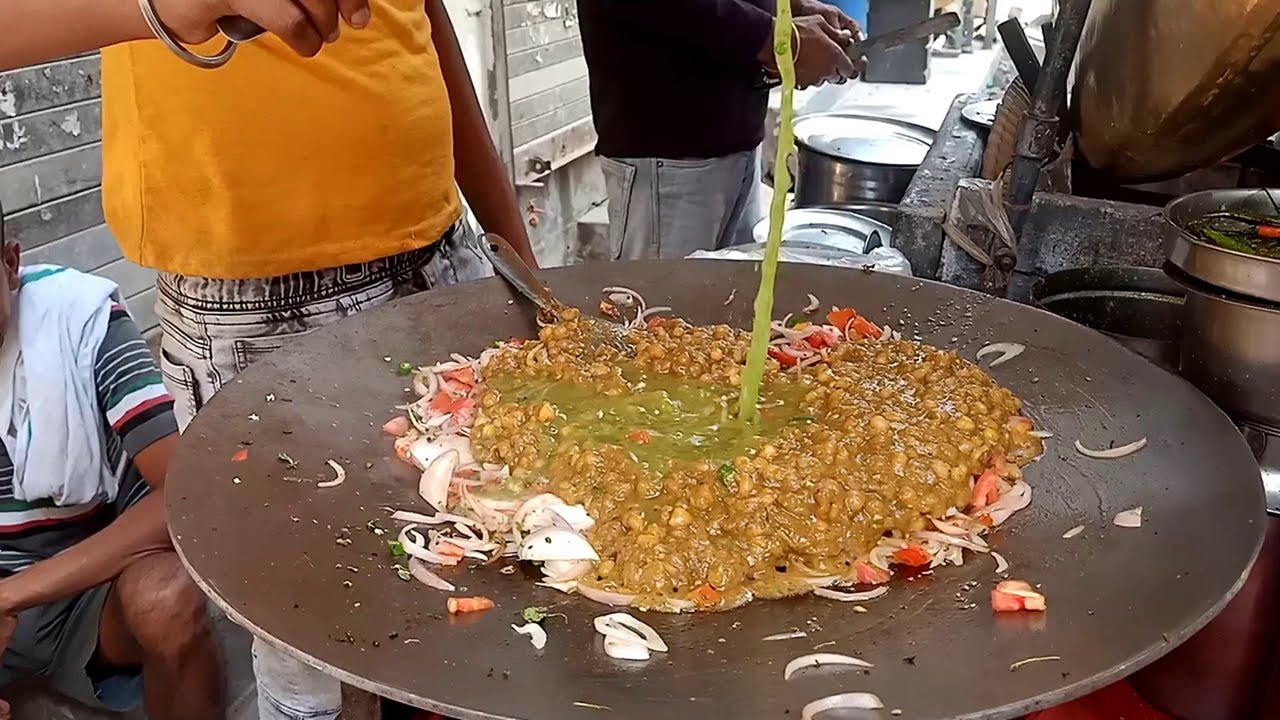 ₹50 Delicious Paneer Chole Kulche | Indian Street Food | World Best Street Food