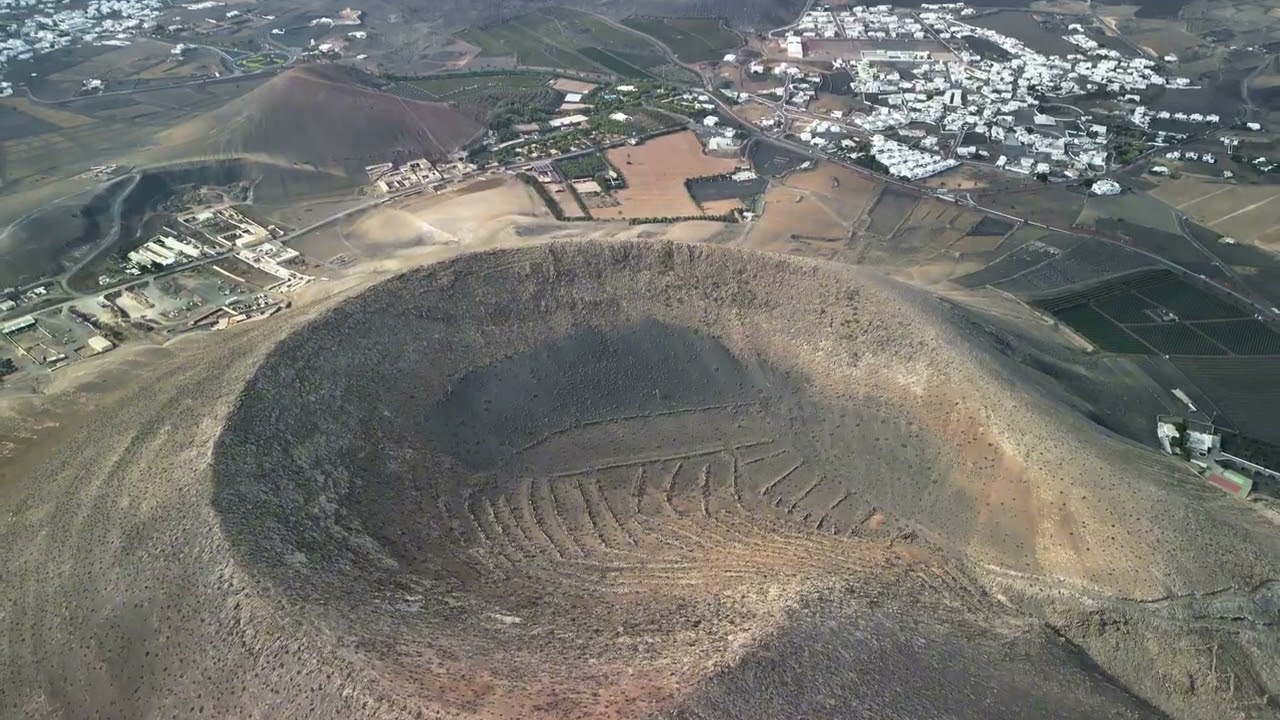 Caldera Riscarda Lanzarote Vulcan | Dron Video 