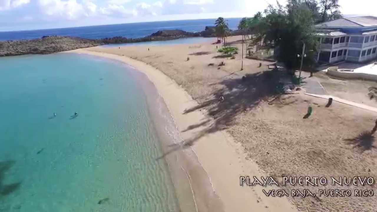 Playa Puerto Nuevo en Vega Baja Puerto Rico