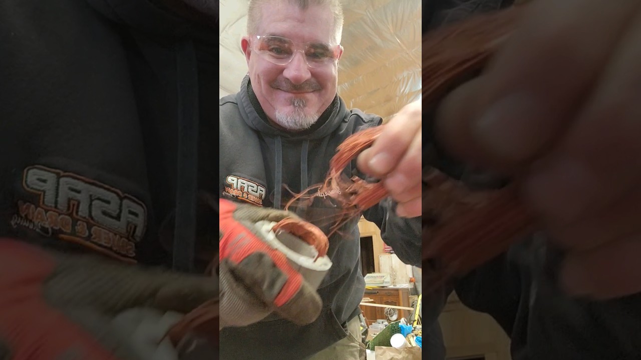 Scrapping Electric Motors for LOTS of  Copper EASY WAY, Recycling