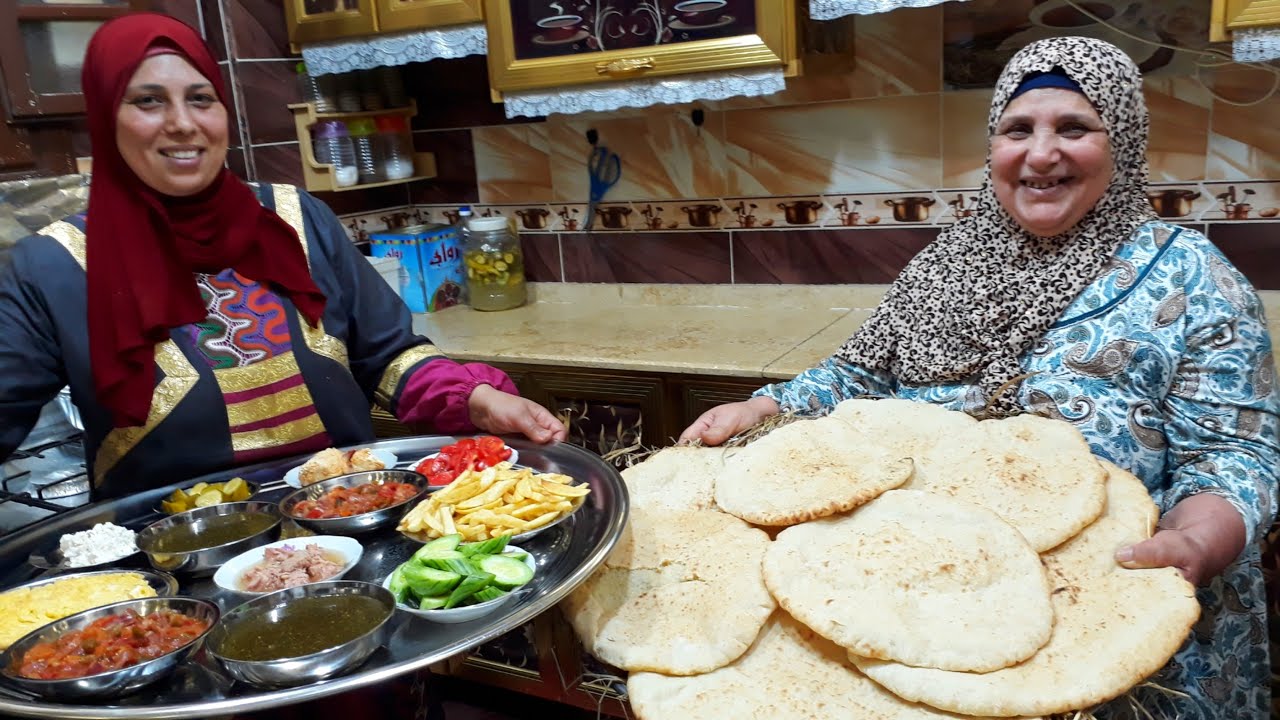 زيارة ولدتى ليا وعملت غداء مكلتوش من عشرين سنه الام بركه ونعمه فى البيت
