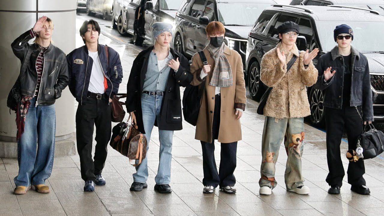 스트레이 키즈 (Stray Kids) 출국 '인기에 마비된 공항' Departure 직캠 | 김포공항 • 251213
