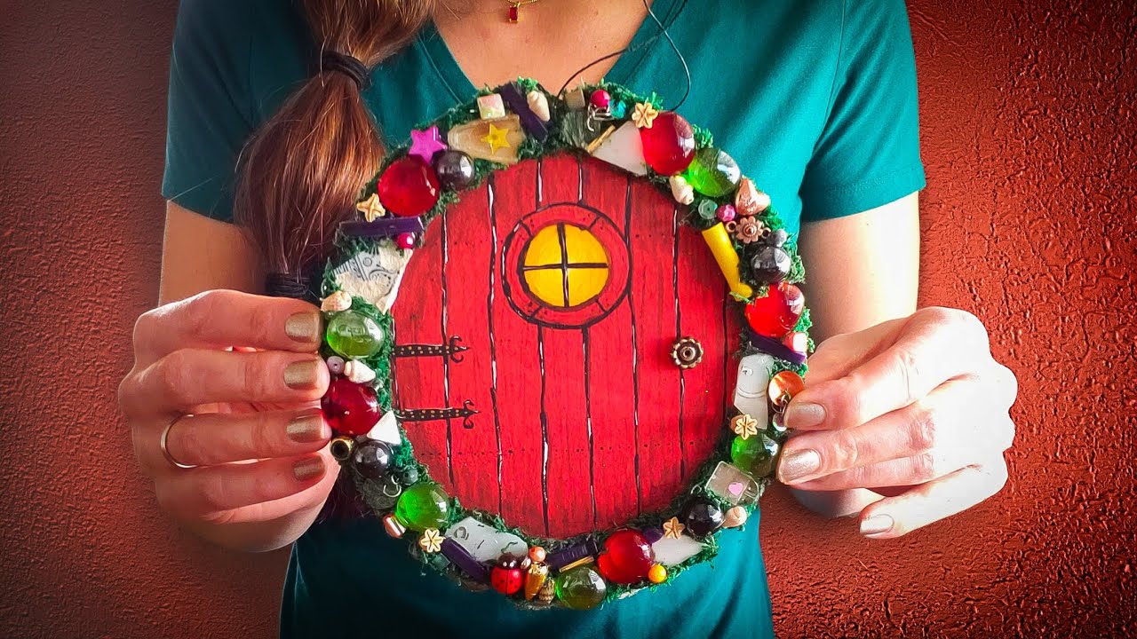 DIY Mini Hobbit Door Wreath | Recycled Materials