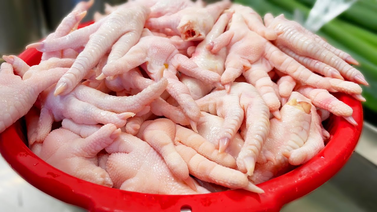 モミジ白湯塩ラーメン　Chicken feet soup Ramen【全力賄い】