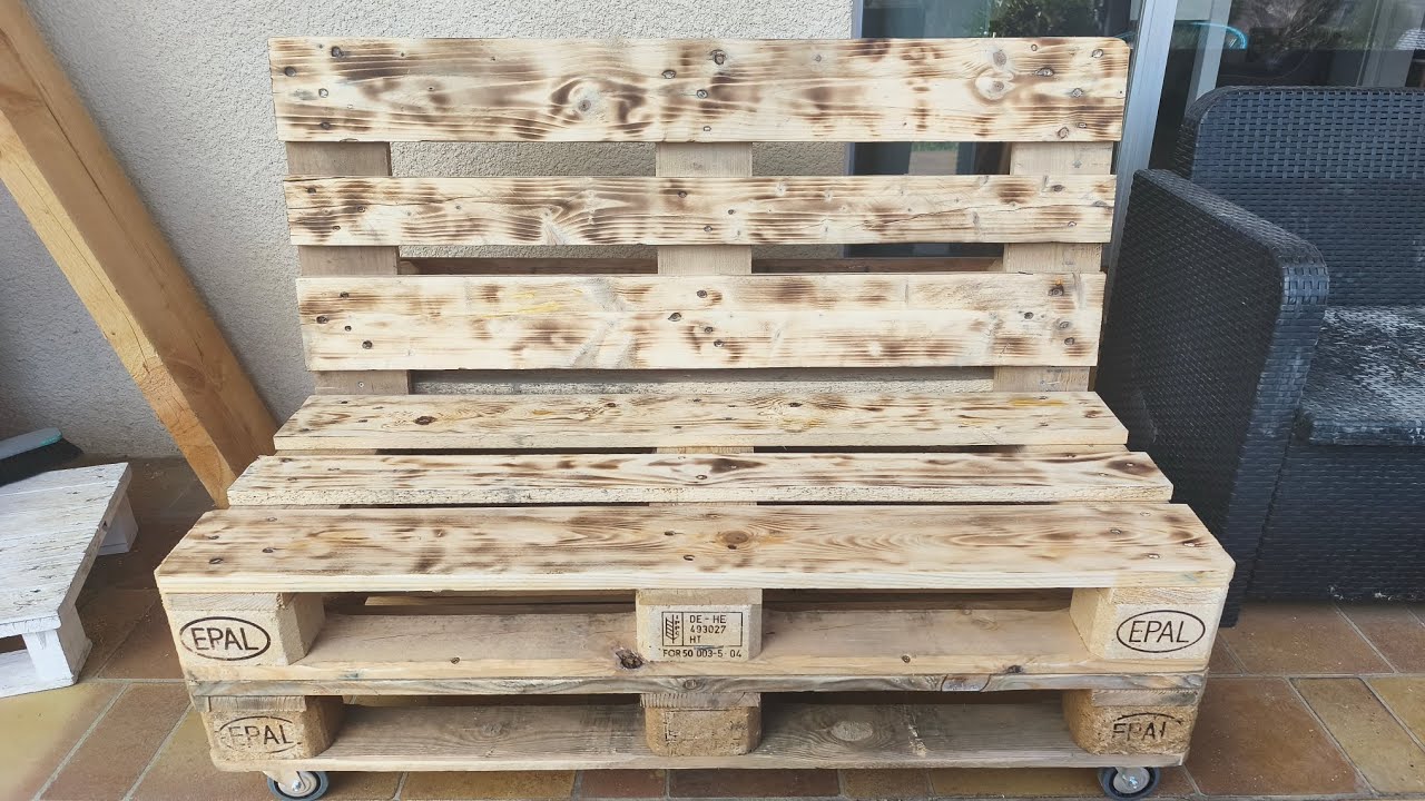 Comment fabriquer un canapé de jardin en palettes ?