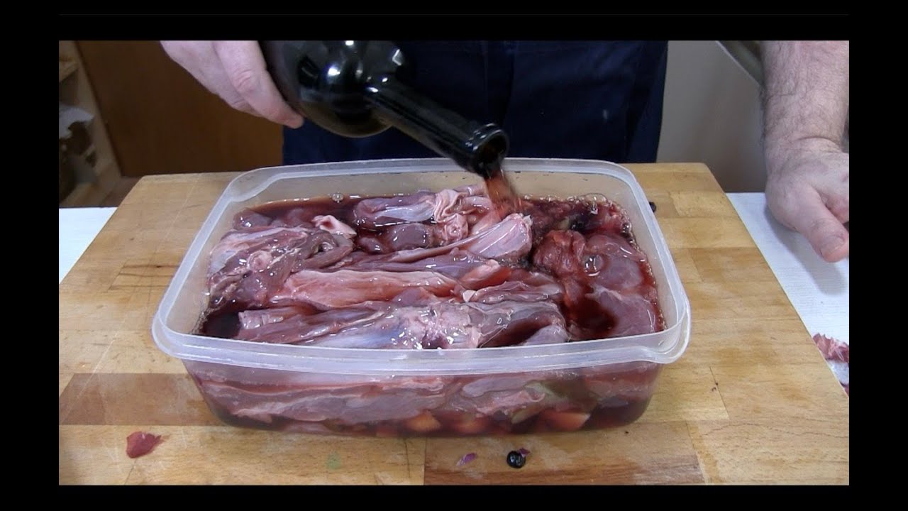 COME MARINARE LA SELVAGGINA COL VINO ROSSO