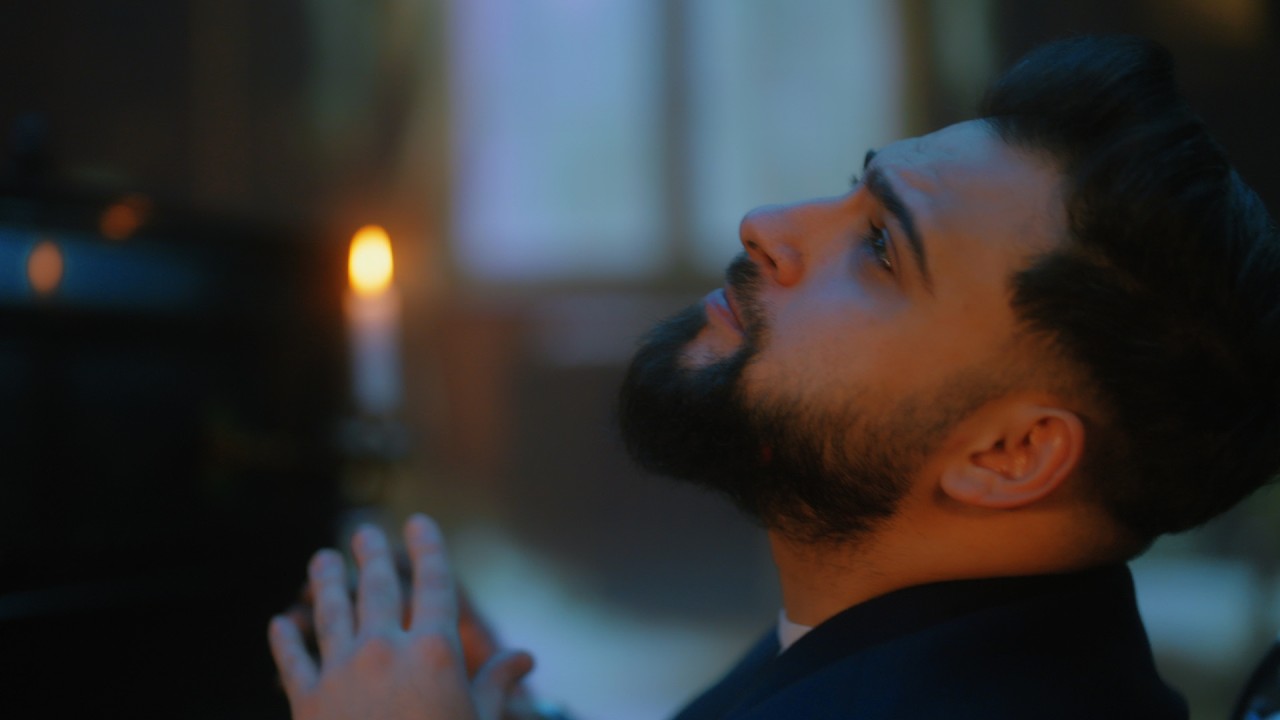 Lele - Iubesc dușmanul meu (Official Music Video)
