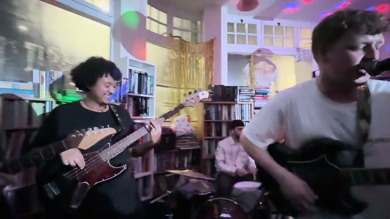 Splitting Edges - Dark Necessities (Live at The Book and Record Bar, London 10/01/2026)