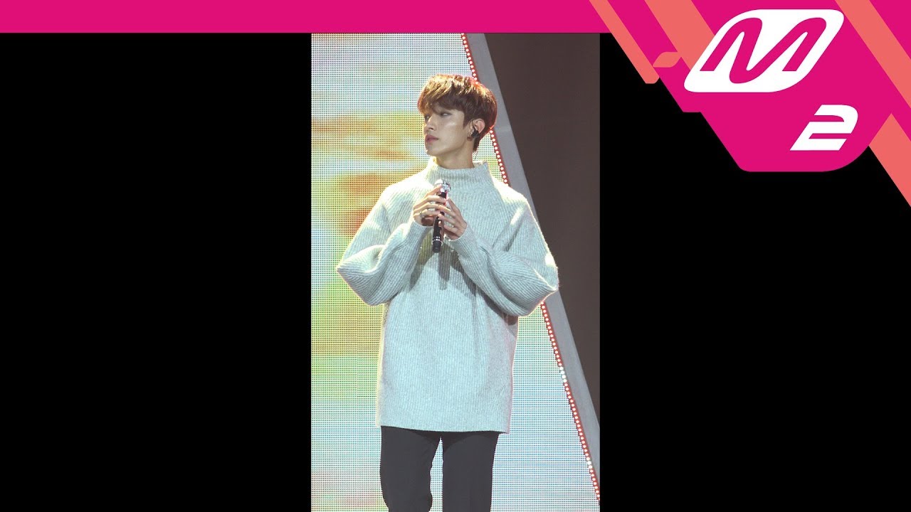 [MPD직캠] 세븐틴 도겸 직캠 '바람개비(PINWHEEL)' (SEVENTEEN DOKYEOM FanCam) | @MNET PRESENT SPECIAL_2017.11.7
