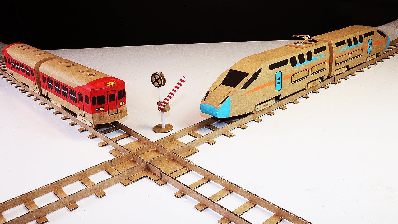 Trem de alta velocidade vs trem comum | Pistas de Crossing of Rails | Modelo de trens mais rápidos
