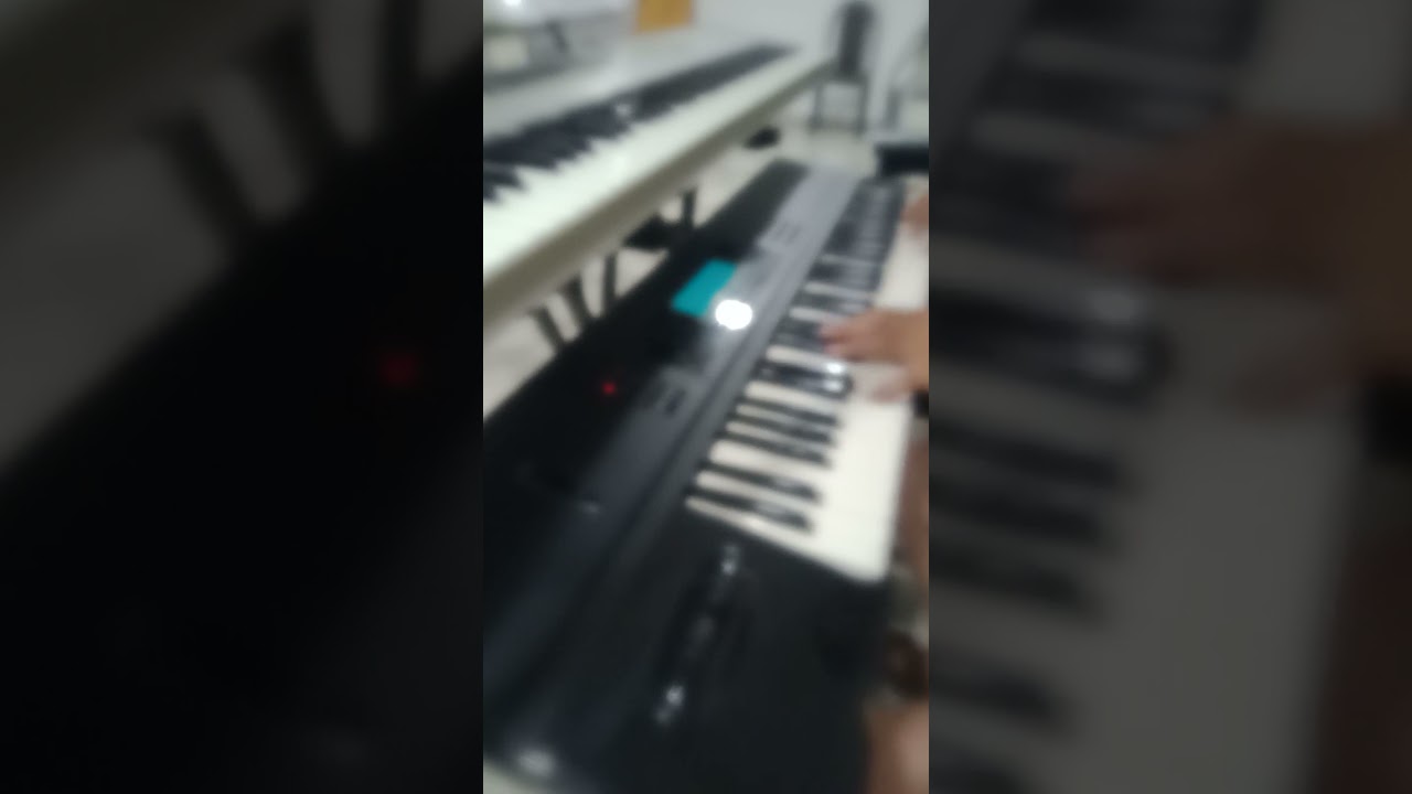 dyno piano korg 01w.  con una peque&ntilde;a modificaci&oacute;n,. personal!!