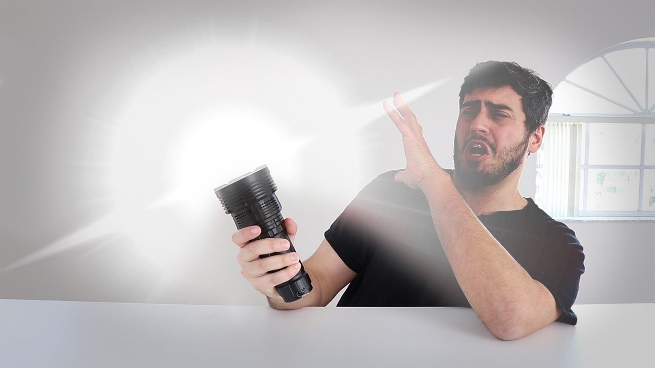 COMPREI A LANTERNA MAIS FORTE DO MUNDO! 32000 LUMENS !!!