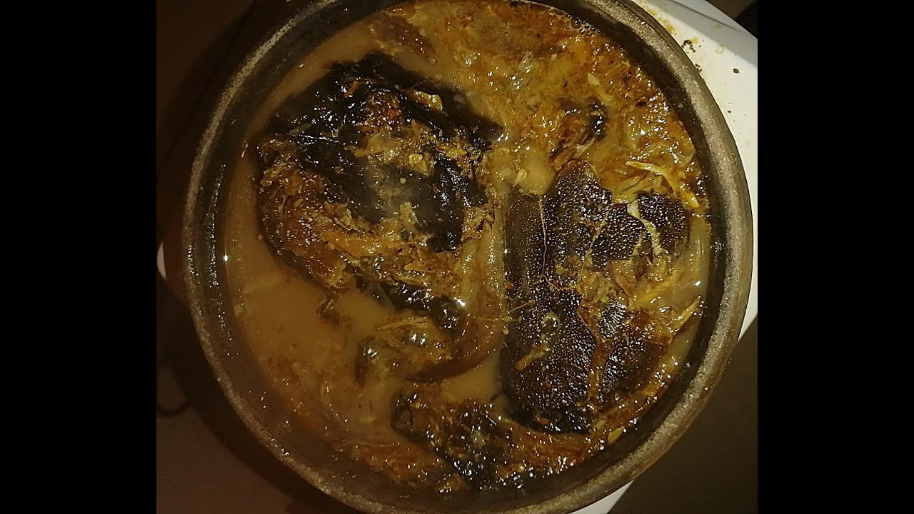 Dried Fish Peppersoup Cooked in Clay Pot | Vyroko