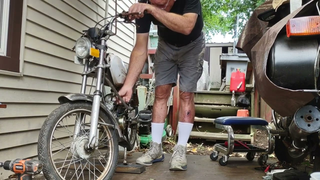 Cosmo Colt 3 Moped First Start after NO SPARK repair Morini  M 101