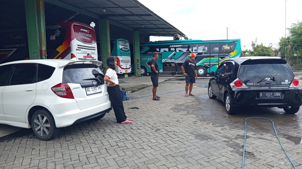 DI SURUH NYUCI MOBIL MBK YUL