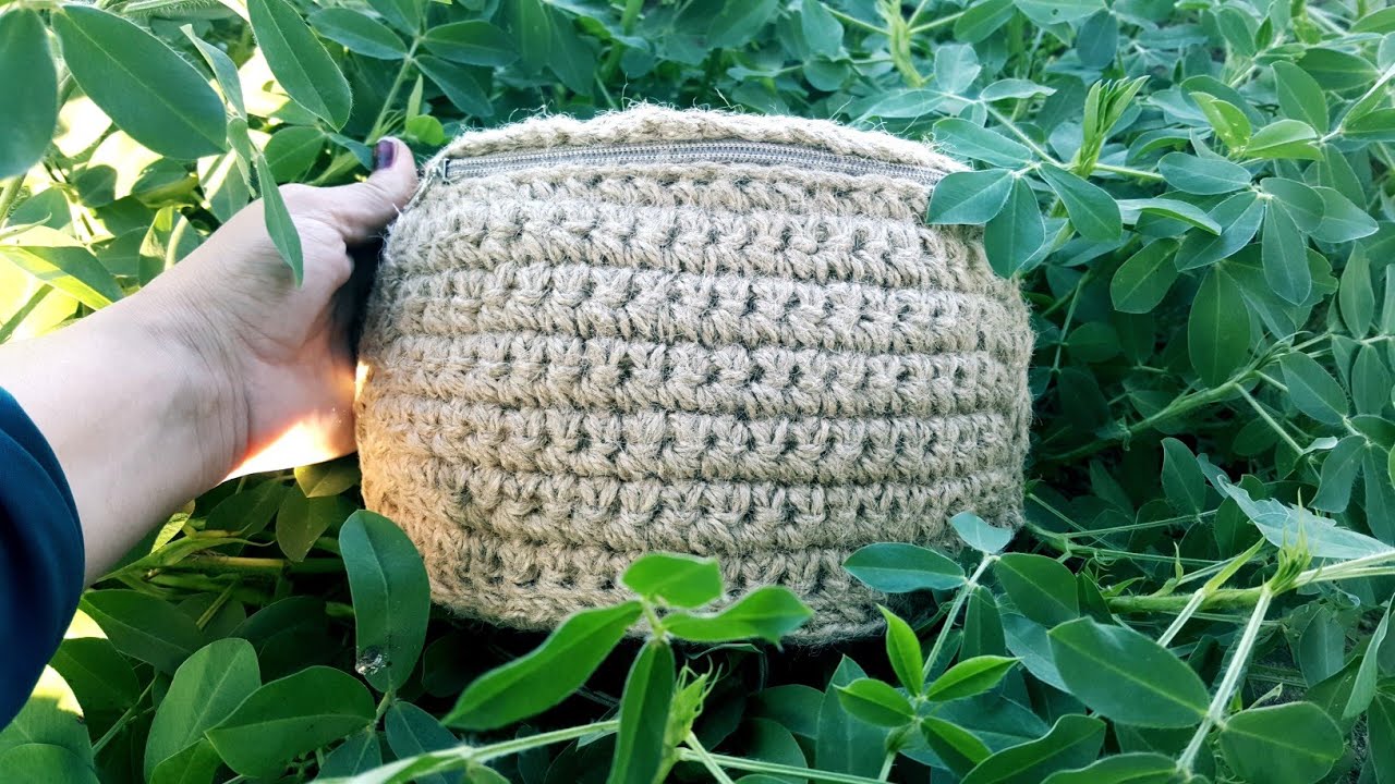 كروشيه شنطه وسط /شنطه وسط بخيط الخيش / مكرميه /كليم/Crochet waist bag tutorial