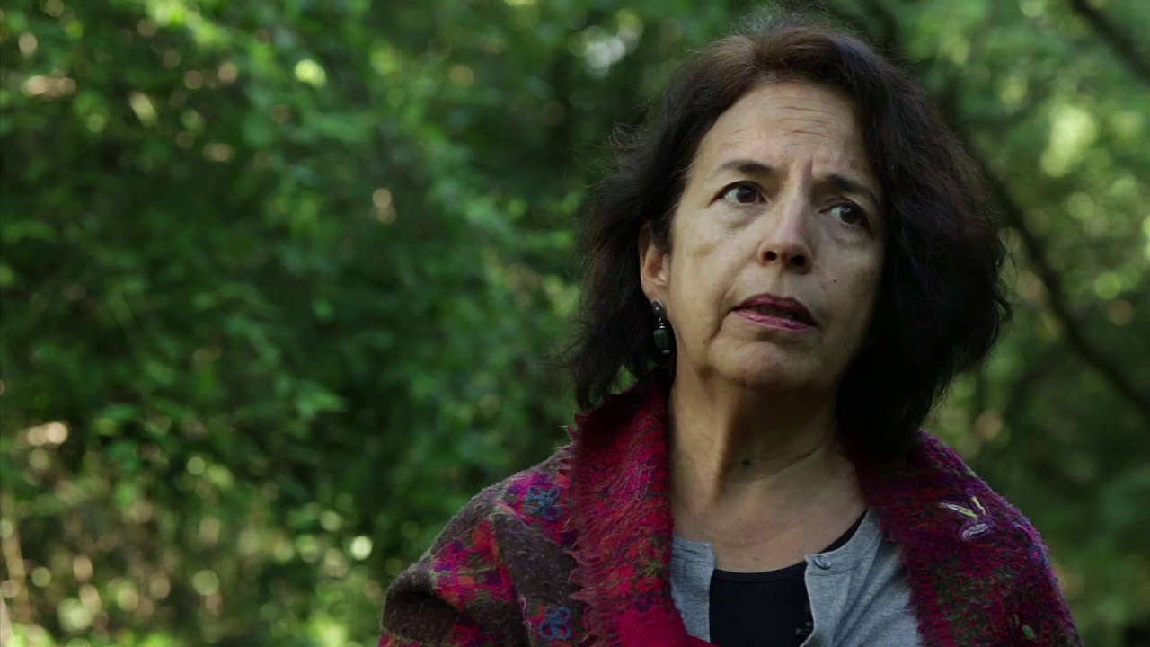 Helena - “Arqueólogas. Mujeres mirando el desierto”