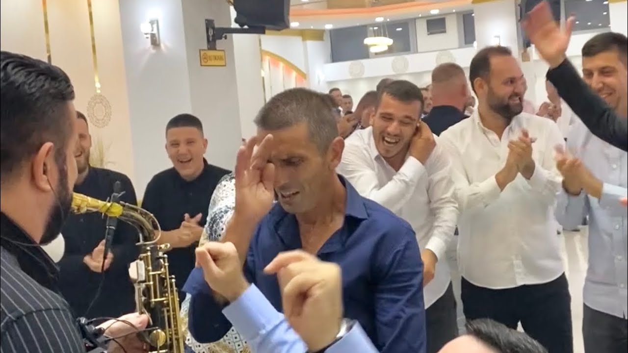 Dasma e familjes Sadiki, atmosfera ne maksimum.. Adnan Kamberi & AGIM BAND - 2023