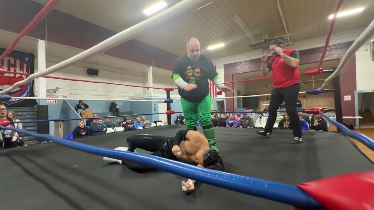 SCW Christmas Bash High Voltage The Amazing Turtle vs Ace