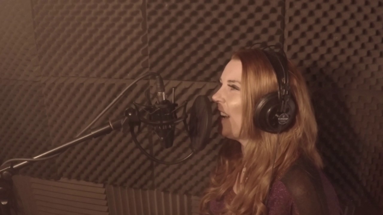 30 Minute Love Affair Featuring Belinda Hallows