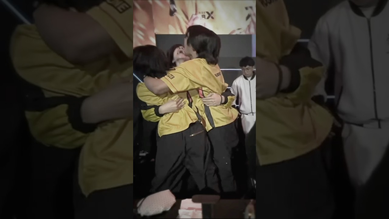 Tears of joy 🥹. The uncrowned king is finally crowned 👑No one deserves it more than Kelra 🧡 💛