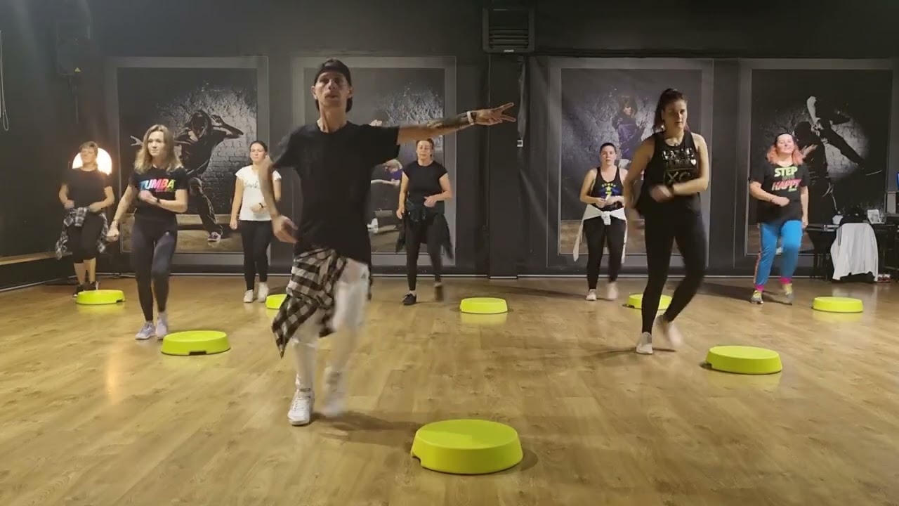 Michael Jackson - Beat It |  Zumba&reg;Step | Paweł Paczyński