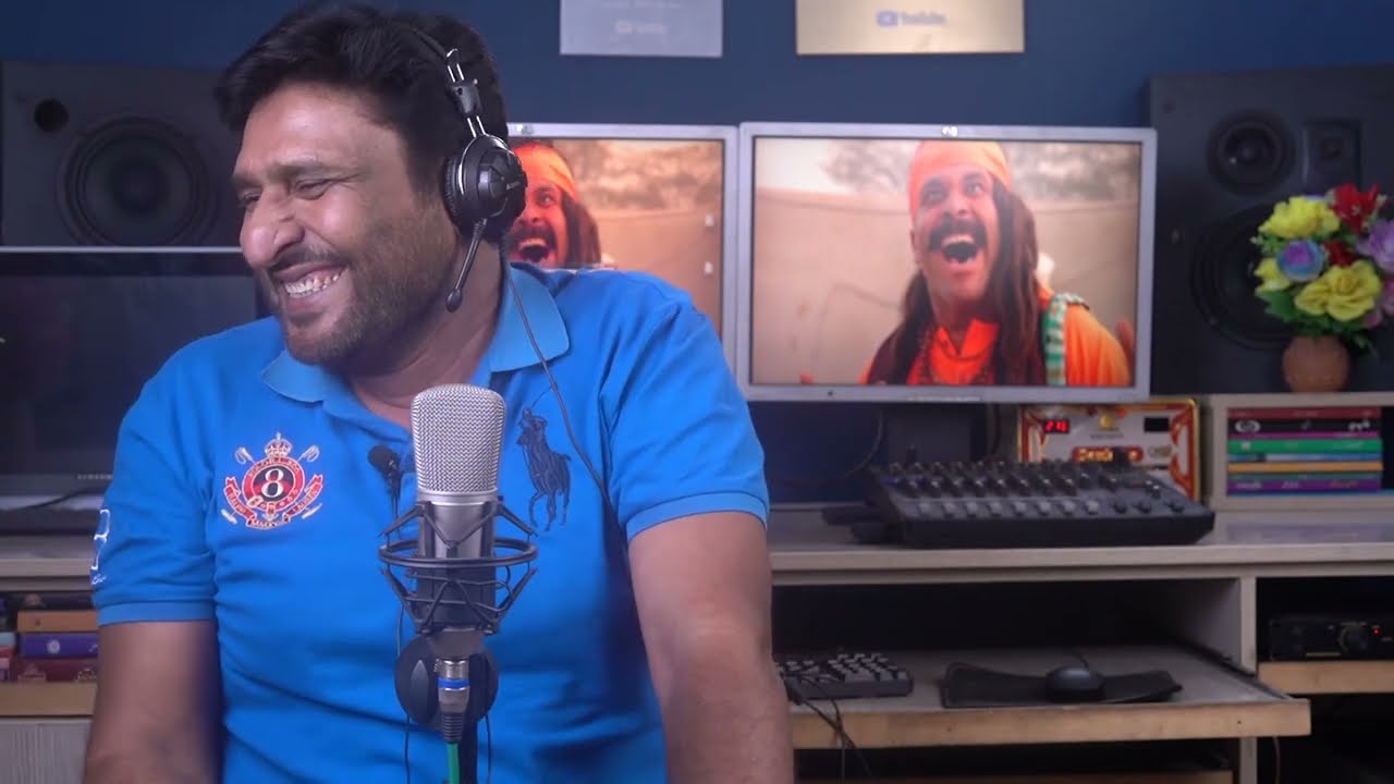 The magician struck  on the head with a 30 kg hammer | meena rang saaz funny call |