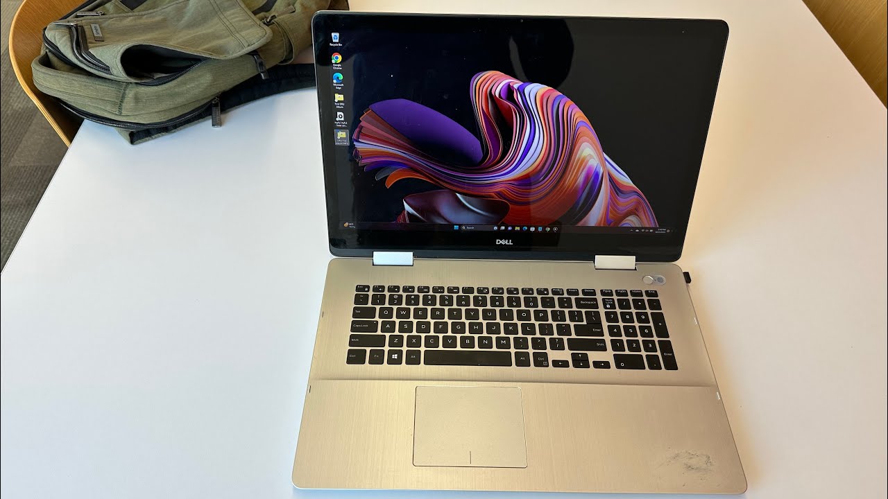 Dell Inspiron 17 7786 2 in 1 Laptop (7000 Series)