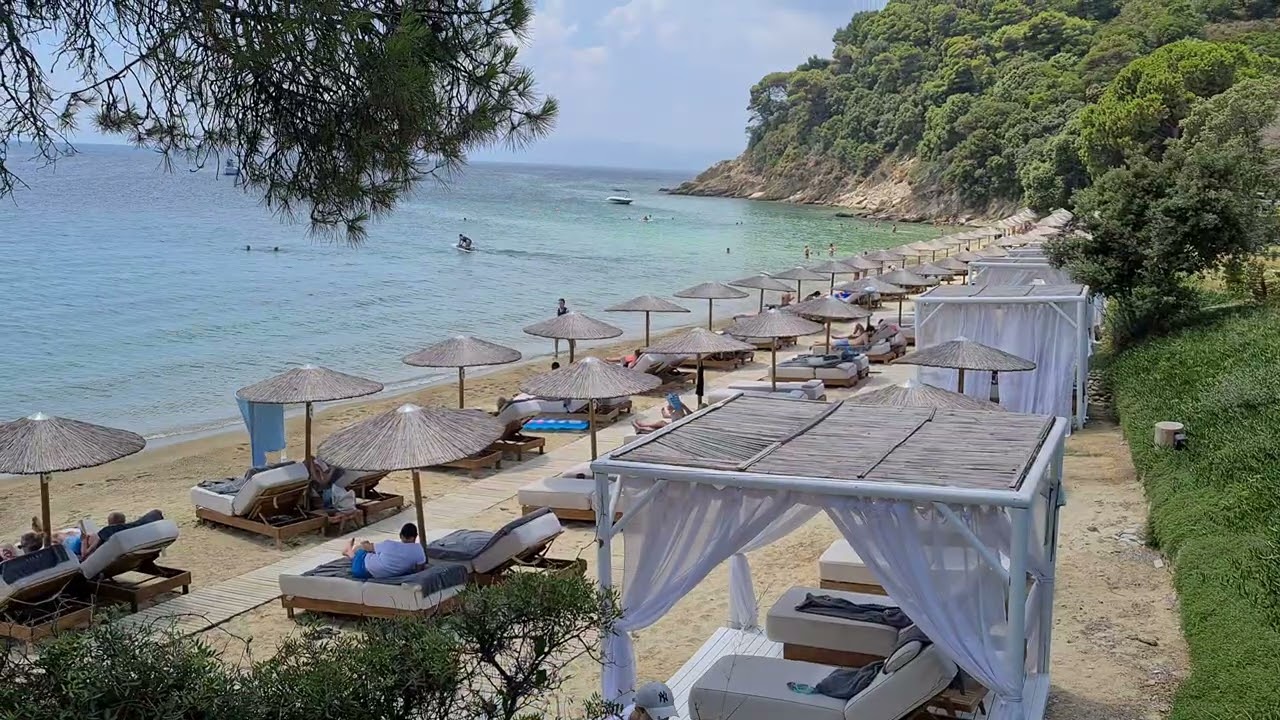 Koukounaries beach in Skiarhos,and Elivi resort.🇬🇷
