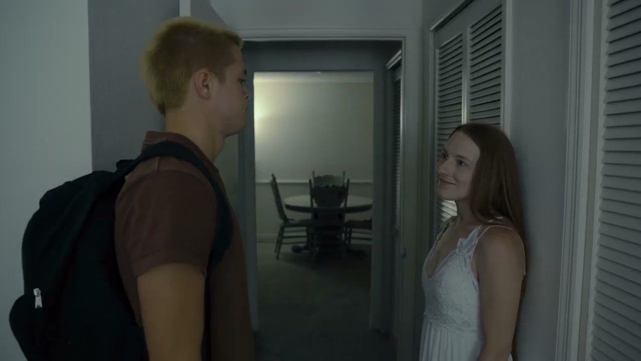 Knock, Knock (Horror)