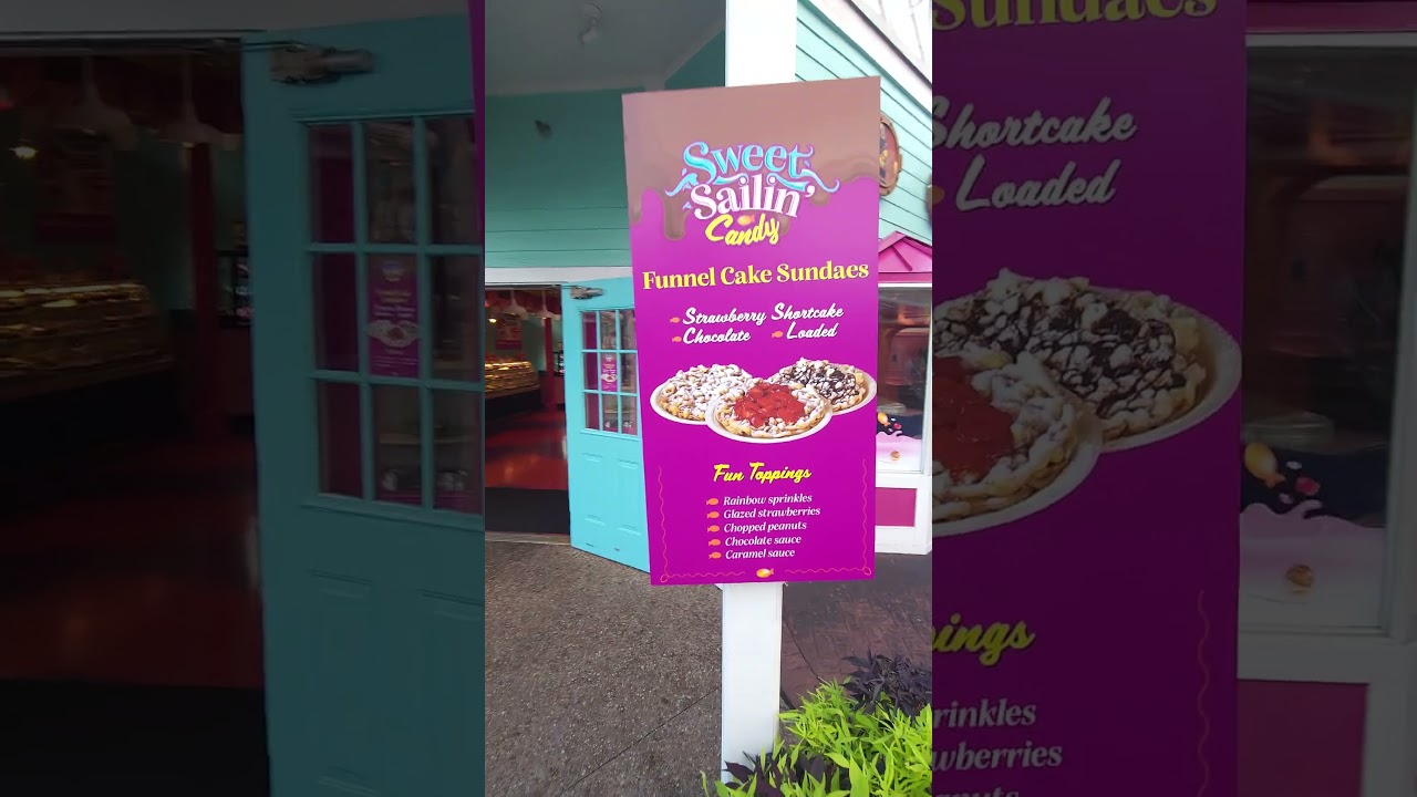 Любите сладкое? Загляните в кондитерскую Sweet Sailing Candy Shop в парке развлечений Sea World O...
