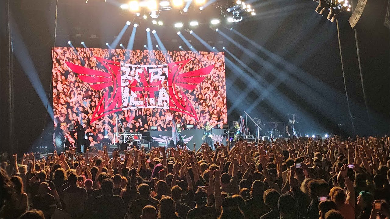 @BABYMETAL  BABYMETAL ベビーメタル full concert - 2025 06 30 @ Place Bell, Laval Mtl QC Canada Fancam
