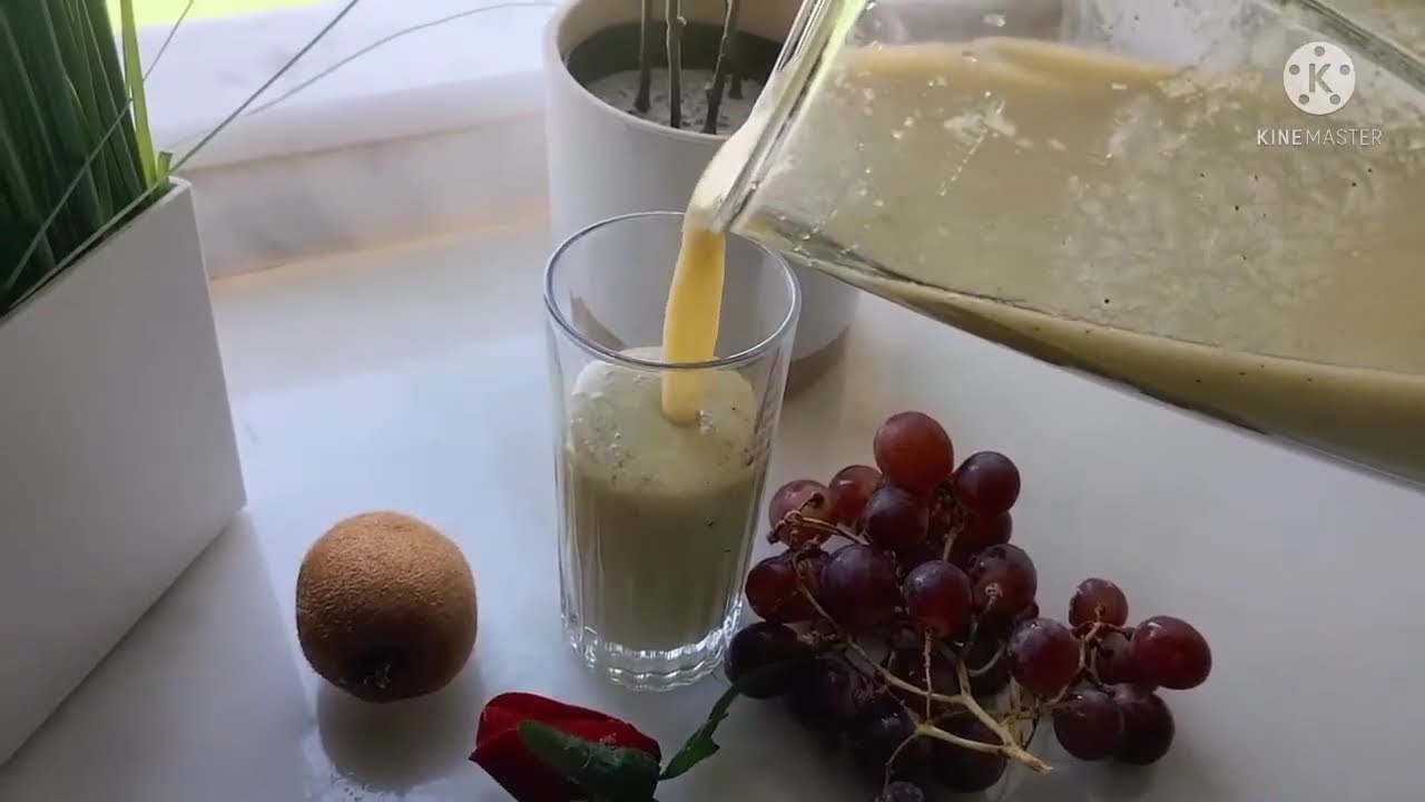 Kiwi with Grapes