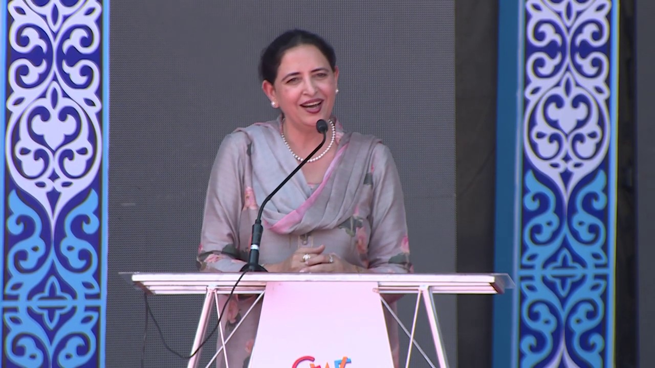 PUNJABI KAVI DARBAR  II SUKHWINDER AMRIT  II SOLO