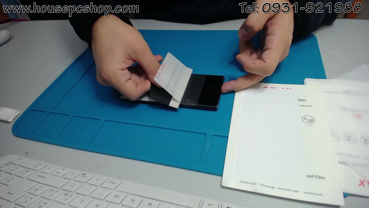 Installazione pellicola in Hydrogel per tutti i modelli di smartphone e tablet