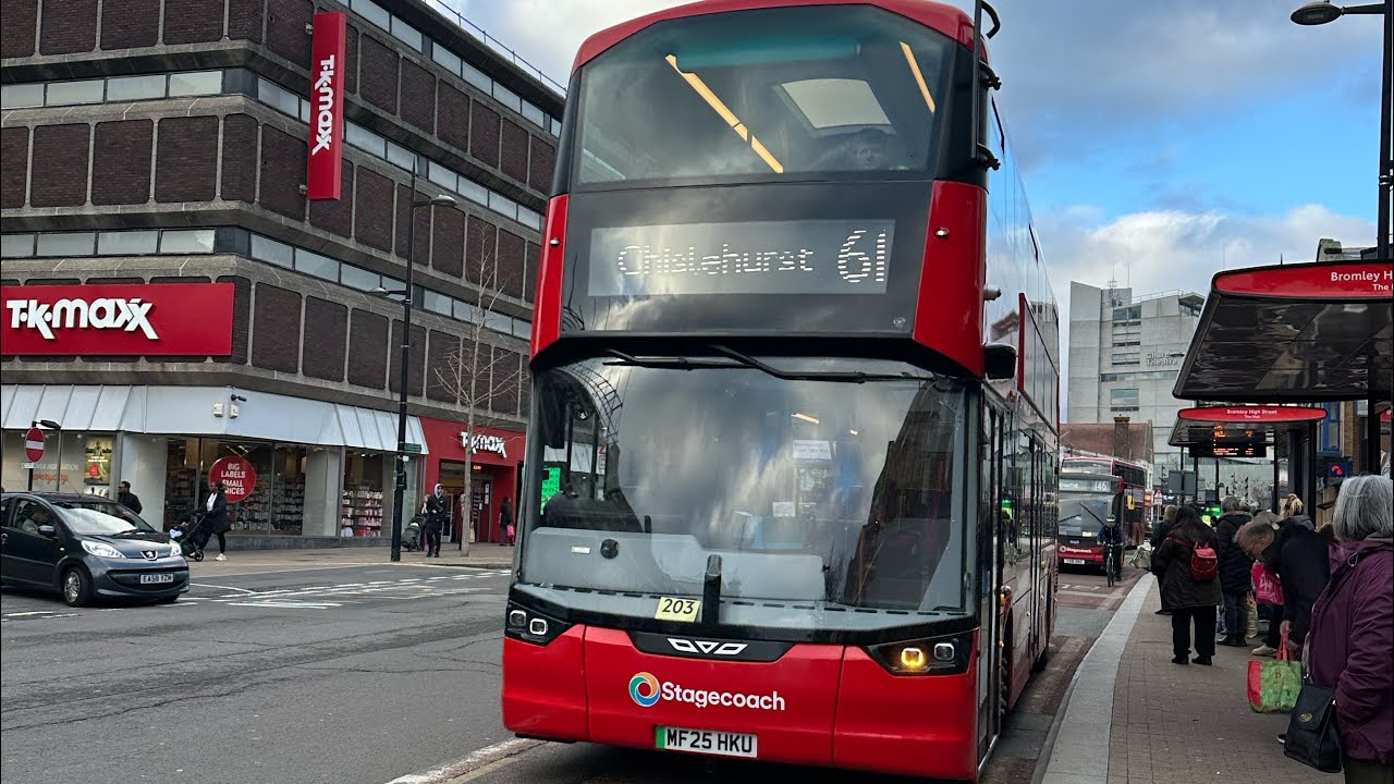 *Untracked*MF25 HKU Stagecoach London 25Reg Wright Streetdeck Electroliner