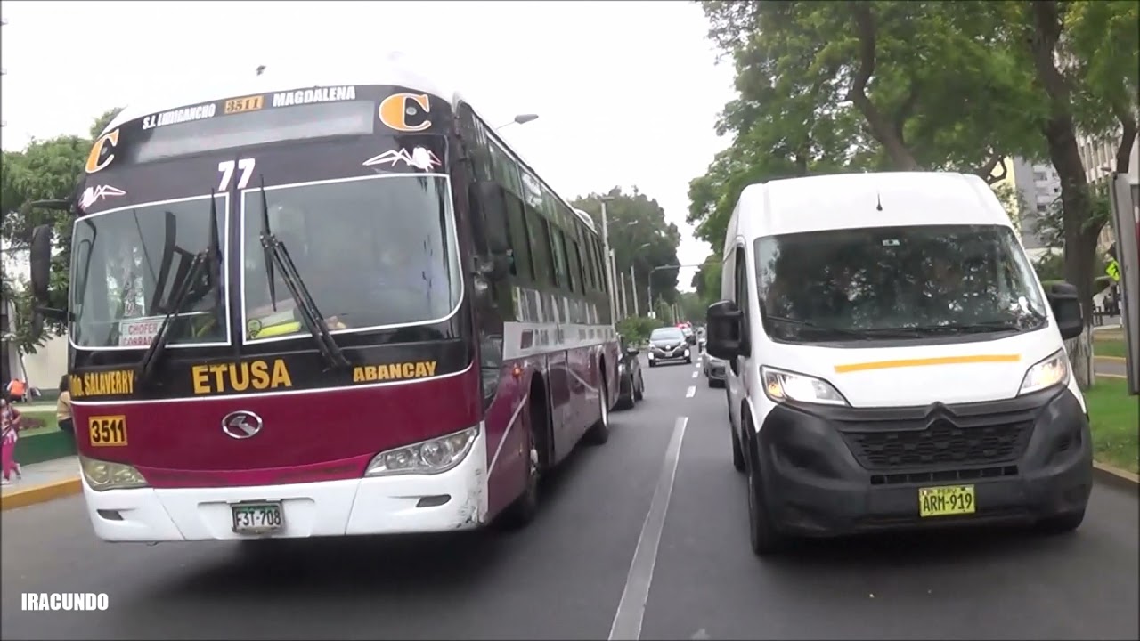 Viajando en un bus de la ETUSA rumbo al distrito de  Jesús María.